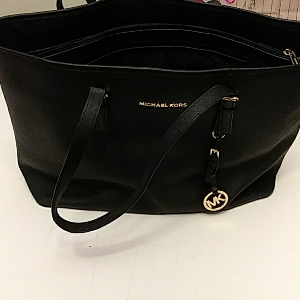 Extra large travel tote